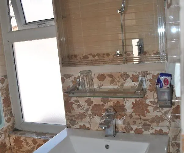 Merry Pvt Hotel